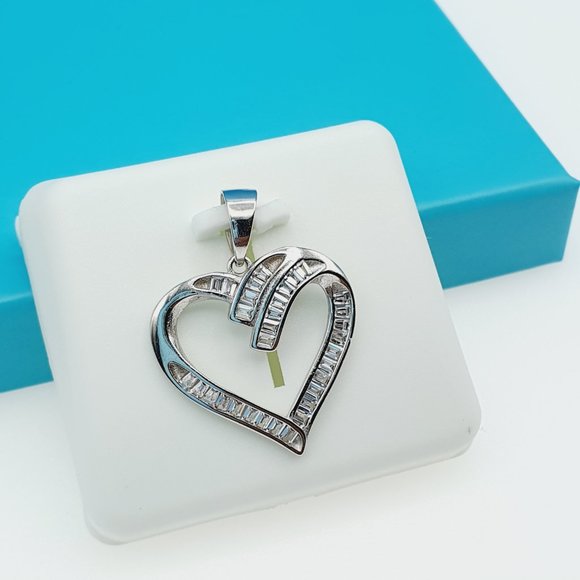 "925 Sterling Silver CZ Beautiful Pendant for Women, 1USPAR4023 - Picture 3 of 6